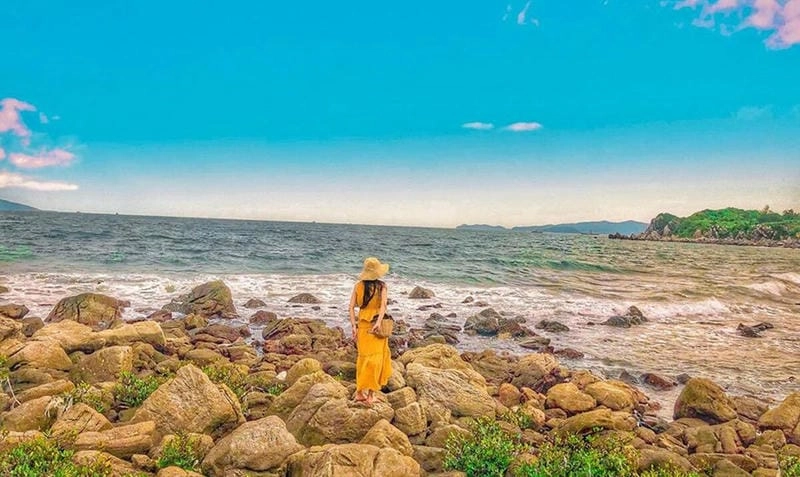 Tìm hiểu giới thiệu sơ lược về bãi biển Quan Lạn.