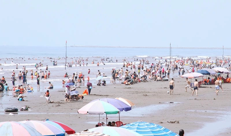 Tìm hiểu xem bãi biển Quất Lâm ở đâu nha