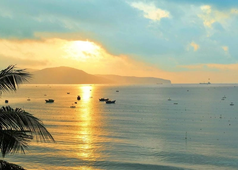 Thời điểm lý tưởng để khám phá bãi biển Quy Hòa là mùa hè