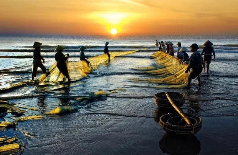 Sầm Sơn bình minh rực rỡ và lãng mạn vô cùng