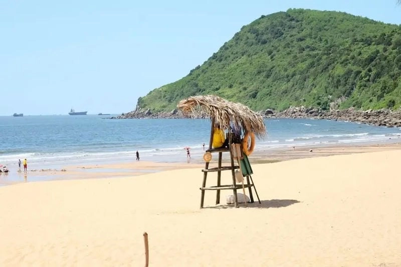 Lắng nghe Sầm Sơn sóng biển rì rào êm tai