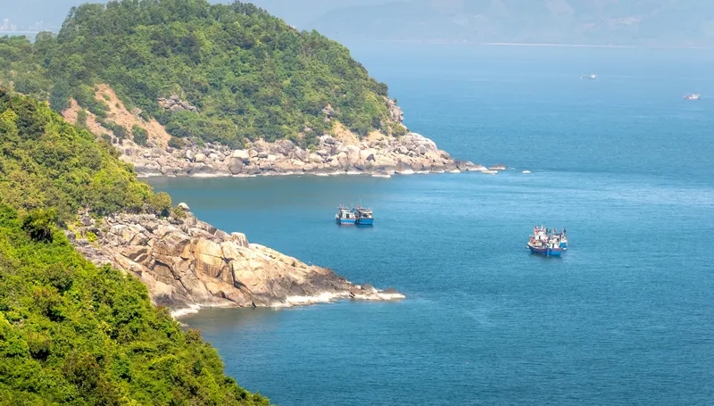 Khám phá đường lên bãi biển Sơn Trà