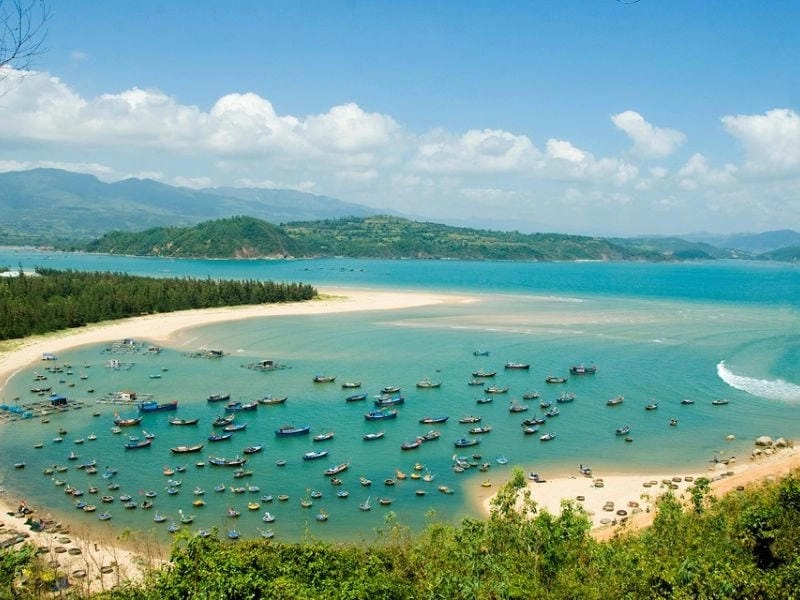 Đón Sông Cầu bình minh lãng mạn trên biển