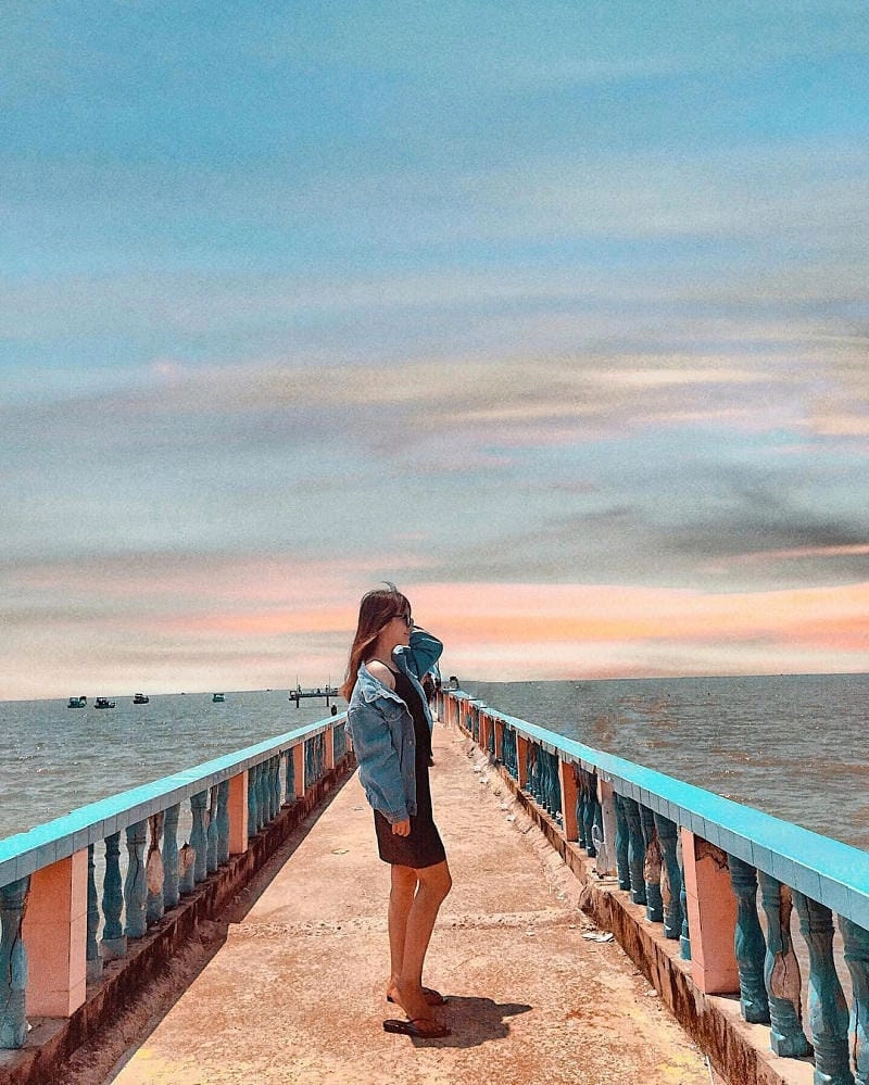 Vui chơi trên Tân Thành bãi cát dài bất tận