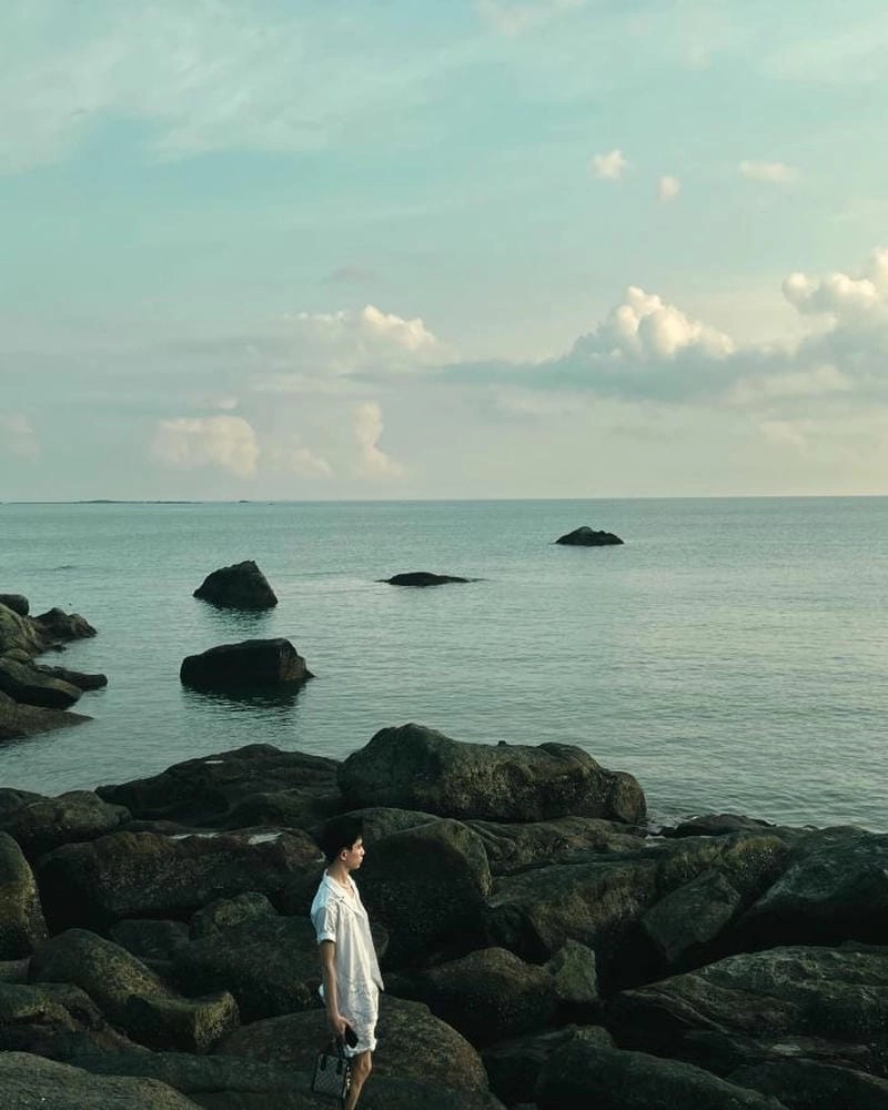 Tận hưởng cảm giác Thiên Cầm tắm biển sảng khoái