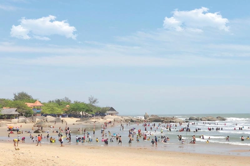 Khám phá những hoạt động hấp dẫn tại bãi biển Thùy Dương