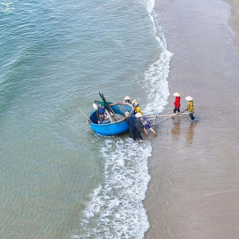 Ngắm toàn cảnh Thủy Tiên từ trên cao tuyệt đẹp