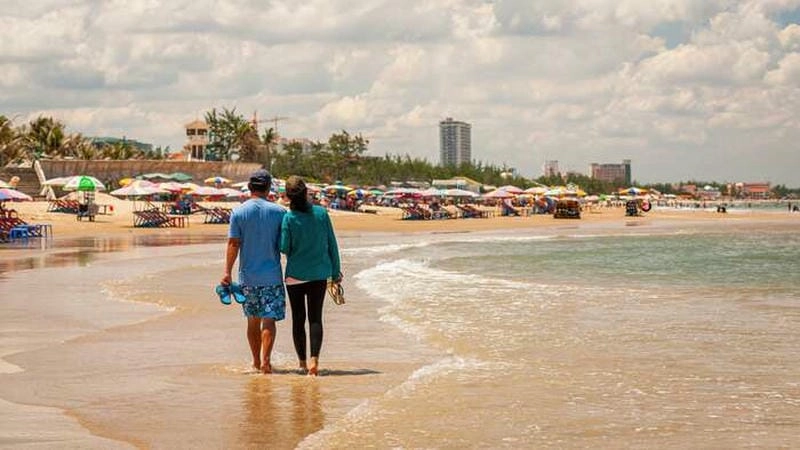 Vui chơi trên Thủy Tiên bãi cát dài bất tận