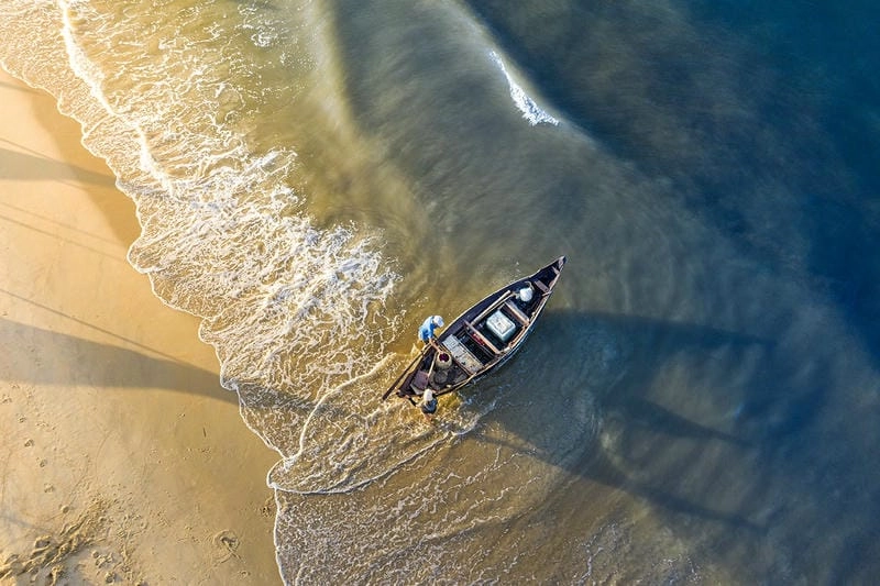 Vẻ đẹp Vinh Thanh cảnh hoang sơ cuốn hút mọi người