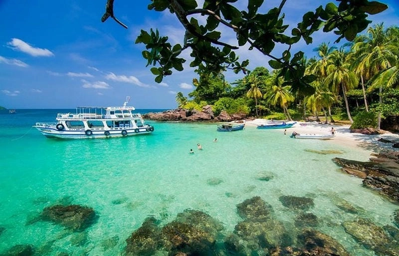 Tìm hiểu giới thiệu sơ lược về bãi biển Vũng Bầu