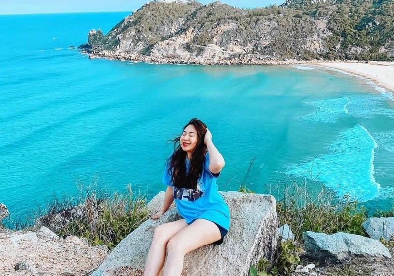 Thời điểm lý tưởng để khám phá bãi biển Vũng Rô là mùa hè