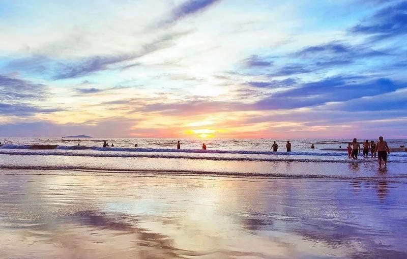 Khung cảnh Xuân Thành hoàng hôn thật bình yên