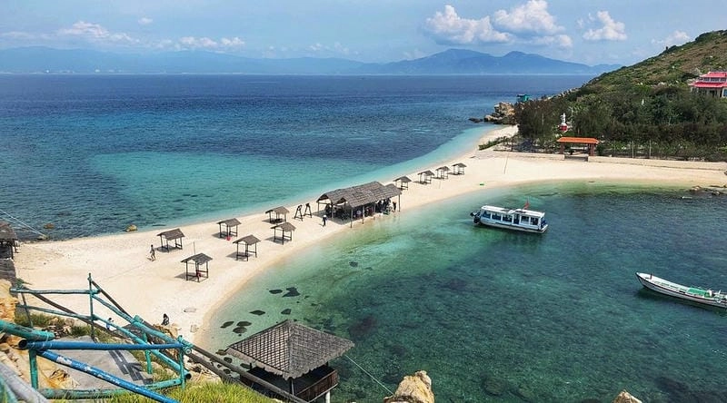 Ngắm hoàng hôn Đảo Yến