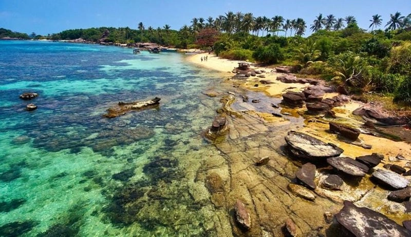 Ngắm hoàng hôn biển Mỹ Thủy lãng mạn