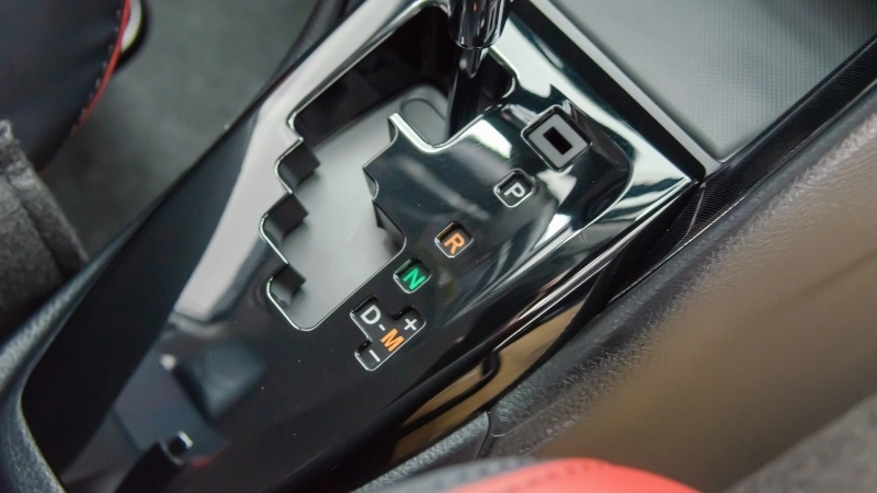 Dấu hiệu nhận biết hộp số ô tô gặp sự cố