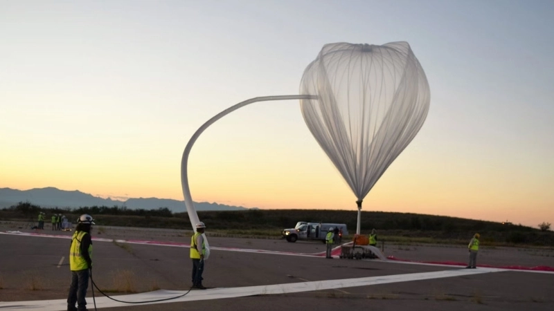  Mật độ khí CO2 từ hơi thở quá nặng khiến bóng bay không thể thắng được trọng lực