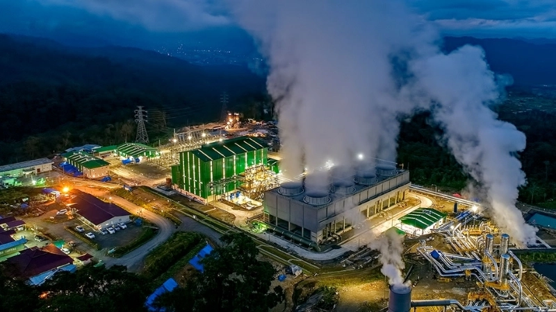 Một nhà máy điện địa nhiệt, ví dụ điển hình của công nghệ xanh