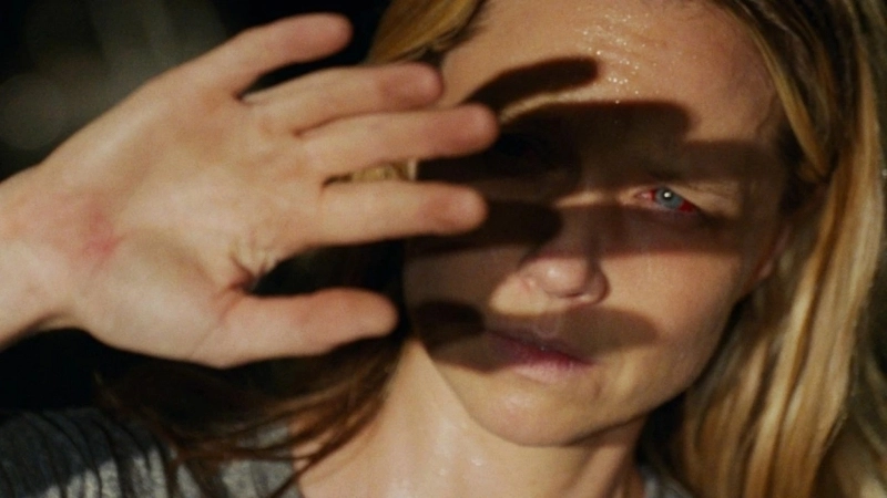  Phản xạ nhắm mắt là một cơ chế bảo vệ quan trọng của sinh học cơ thể trước nguy hiểm