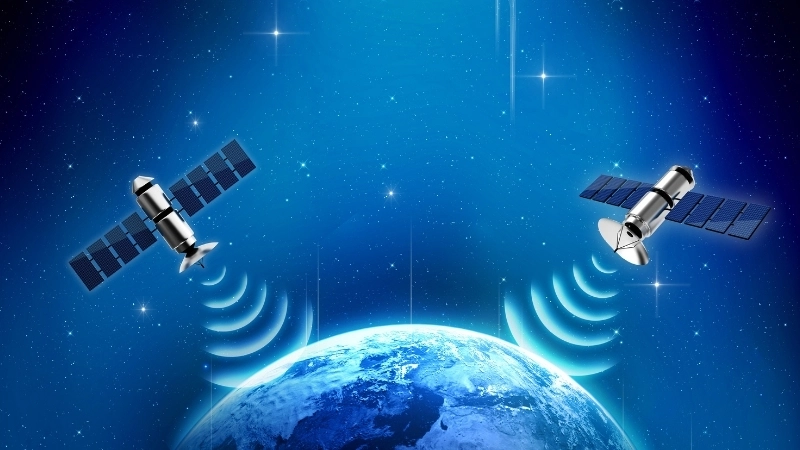 Vệ tinh khí tượng đang quan sát Trái Đất từ không gian 