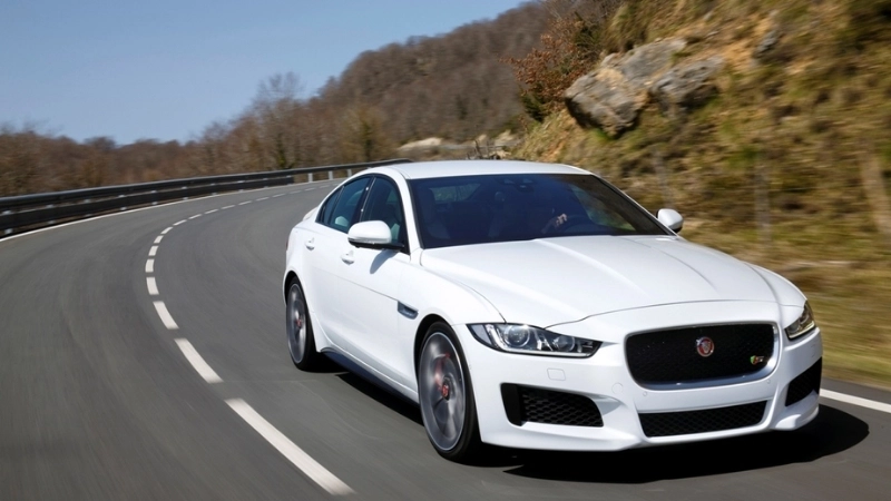 Ưu điểm và nhược điểm của xe compact