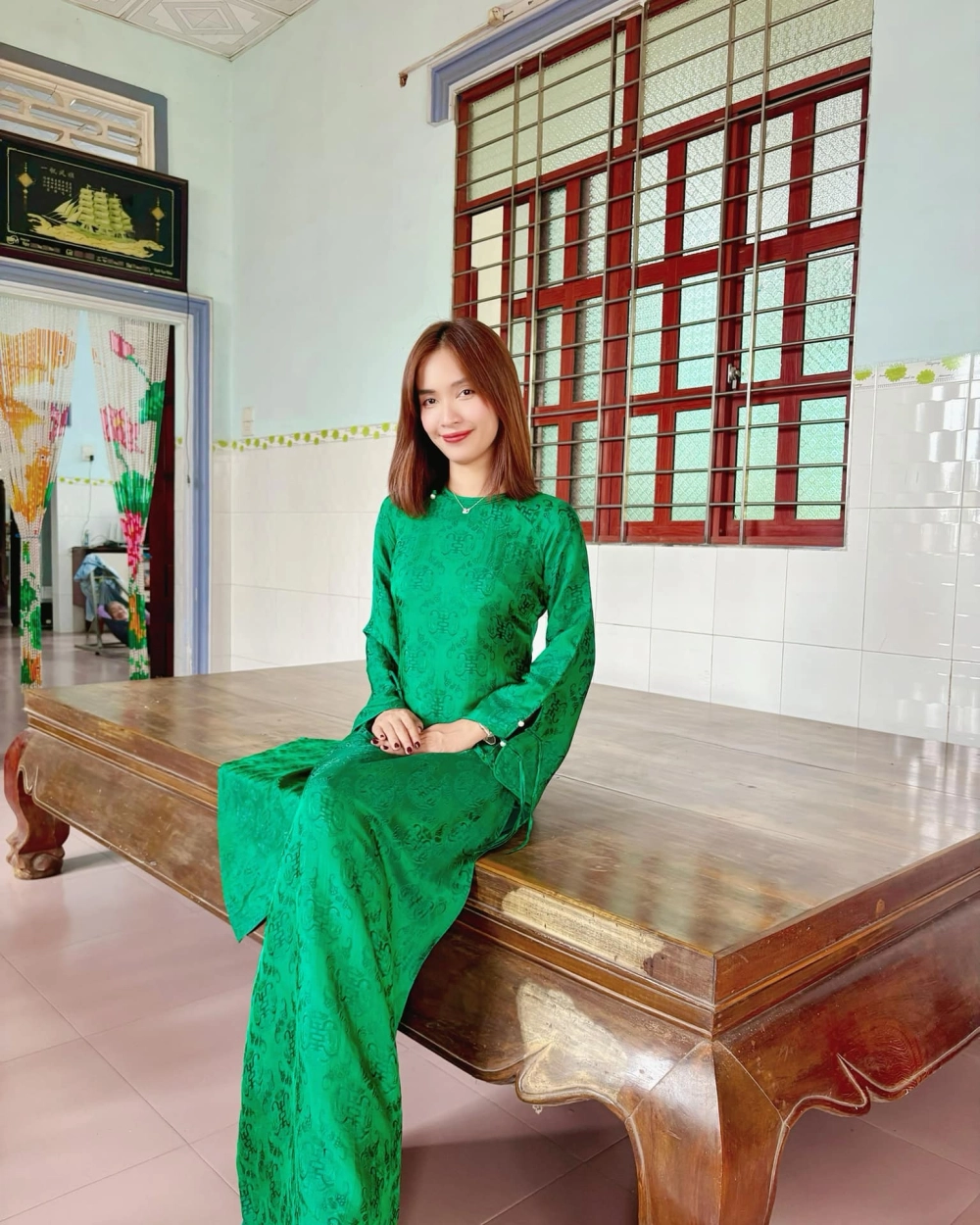 Ái Phương là ai cô là ca sĩ, nhạc sĩ, MC và cựu người mẫu