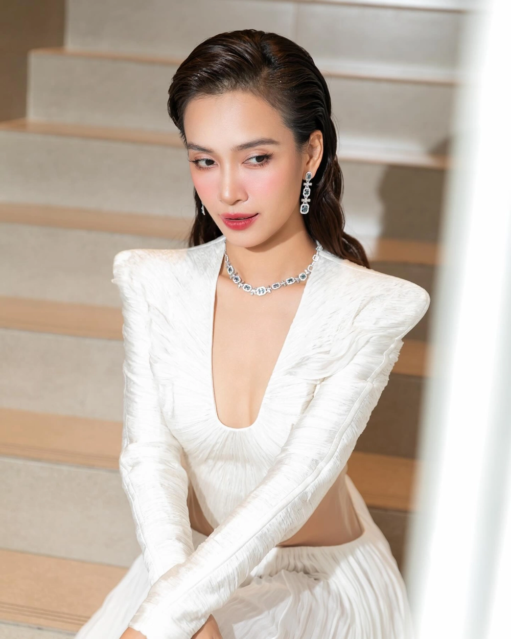 Karaoke Ái Phương hát lại những ca khúc sâu lắng của nữ ca sĩ