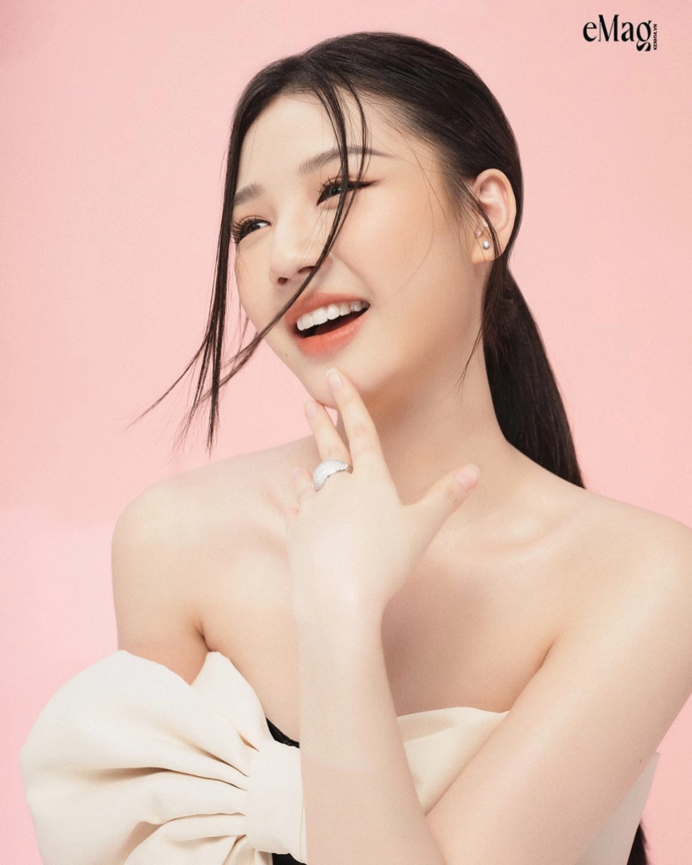 AMEE live và những màn trình diễn hát live đầy cảm xúc