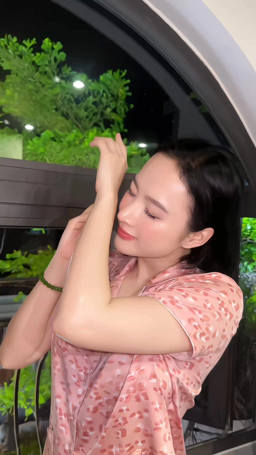 Angela Phương Trinh tuổi và nhan sắc ngày càng khác biệt