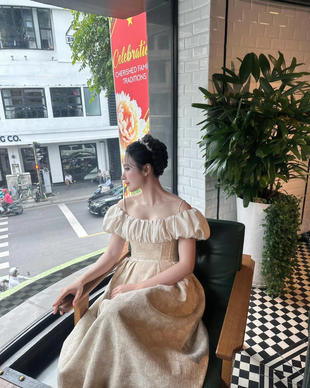 Angela Phương Trinh bao nhiêu tuổi và sự trưởng thành trong suy nghĩ, lối sống