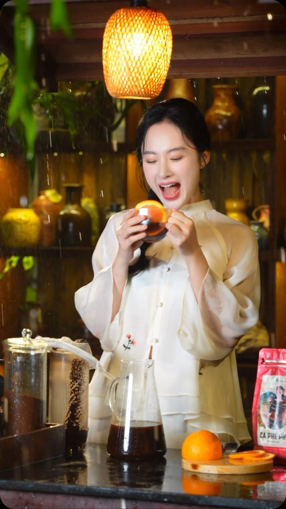 Angela Phương Trinh hồi nhỏ nhìn lại hình ảnh của người mẹ nhí gây sốt một thời