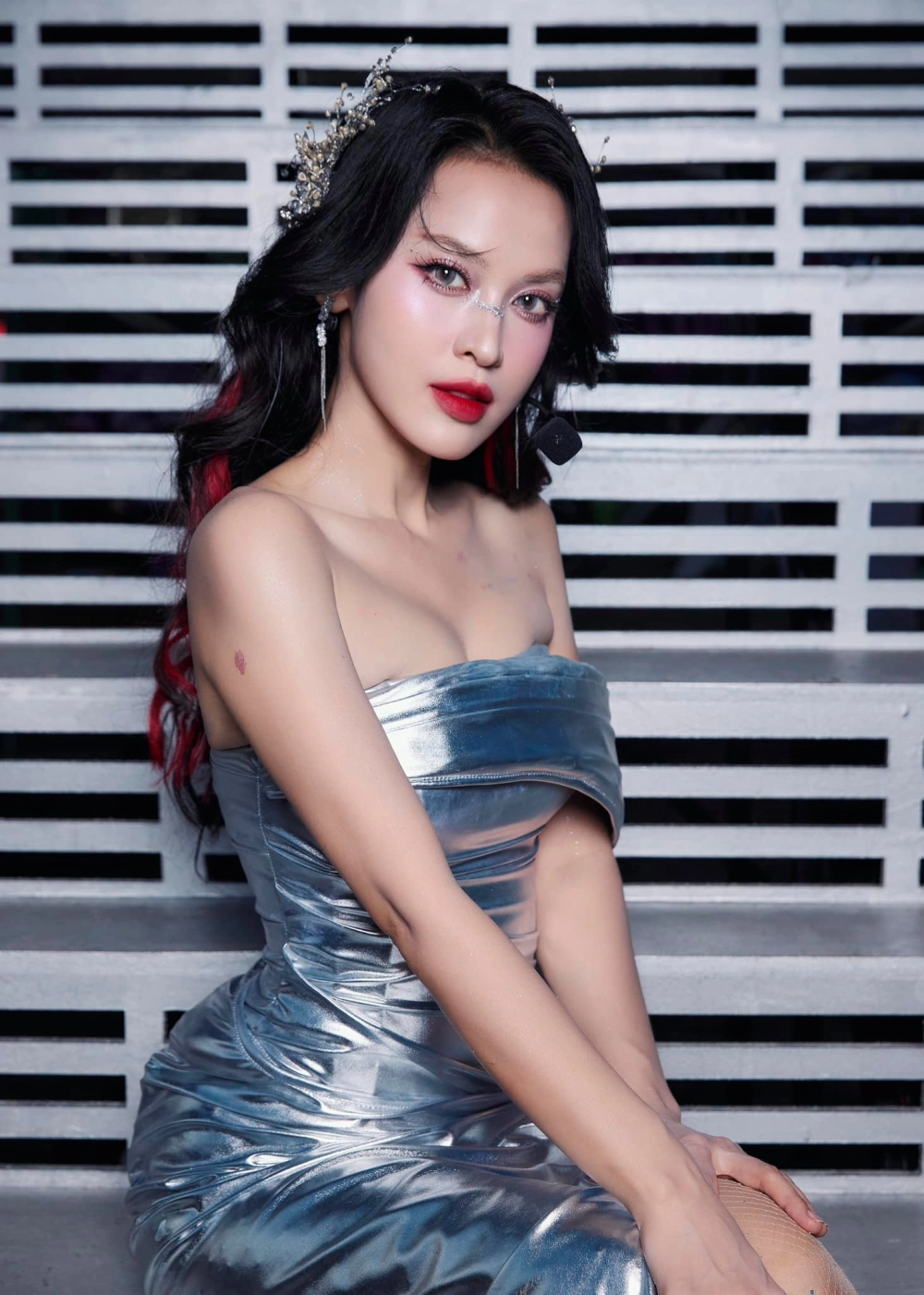 Hình nền gái đẹp 4K dễ thương rực rỡ và đáng yêu mọi lúc