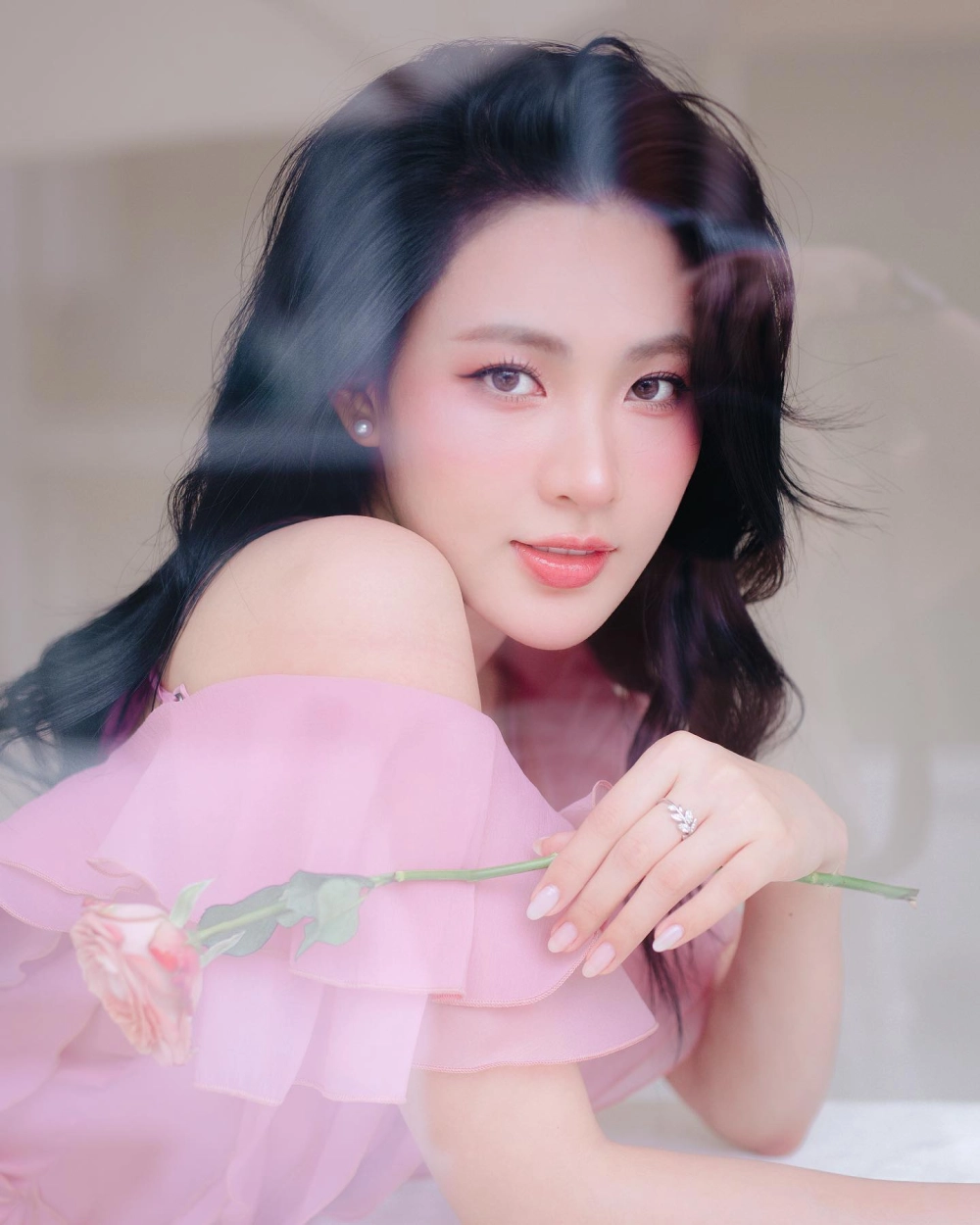 Nét đáng yêu của cô gái dễ thương trong veo như nắng sớm