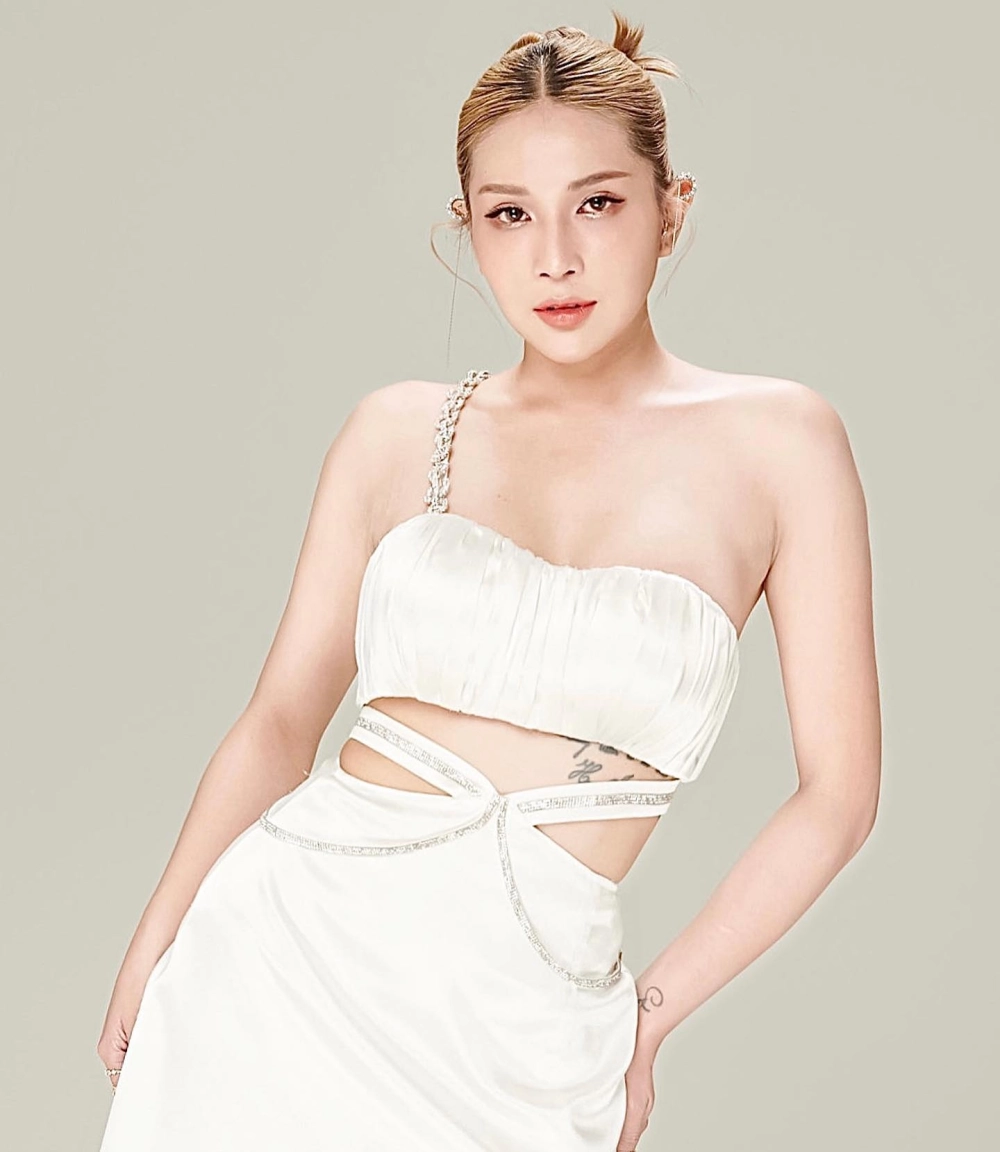 Tải hình nền girl xinh 4K sắc nét và rực rỡ mọi lúc