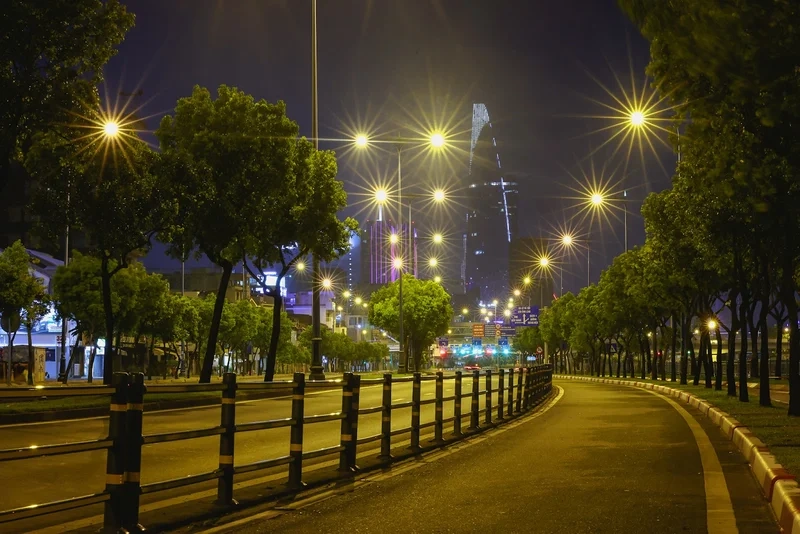 Trải nghiệm nhịp sống sôi động qua ảnh đường phố sài gòn