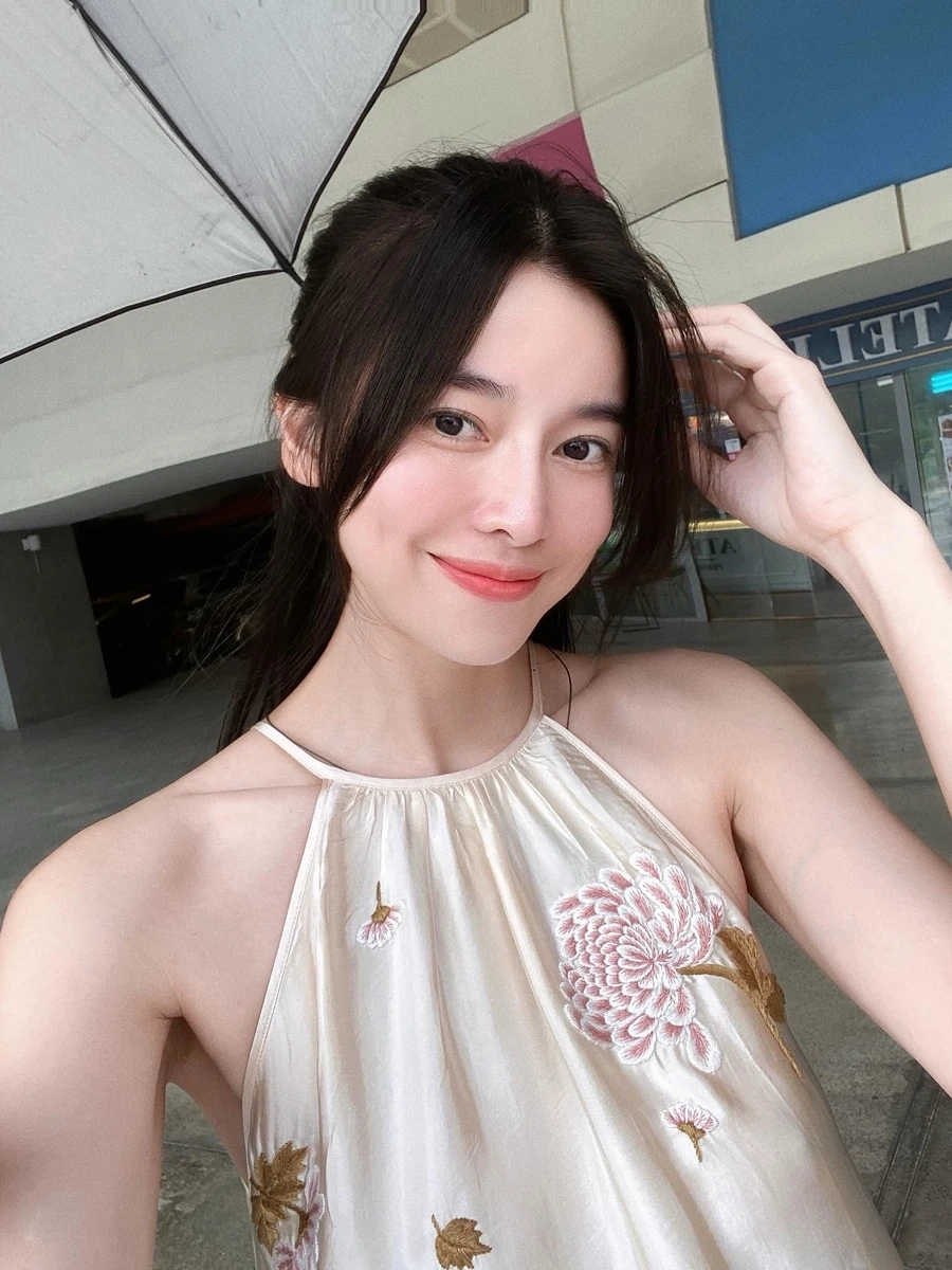 Ảnh avatar gái nổi bật và tươi sáng mọi lúc