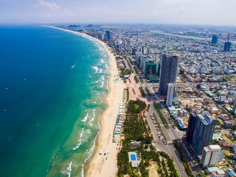 Thưởng thức bình minh tuyệt đẹp với ảnh biển Mỹ Khê Đà Nẵng