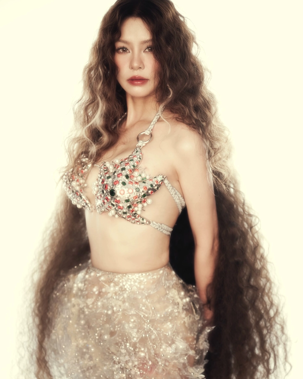 Chị đẹp Bùi Lan Hương và hình ảnh mới mẻ sau chương trình