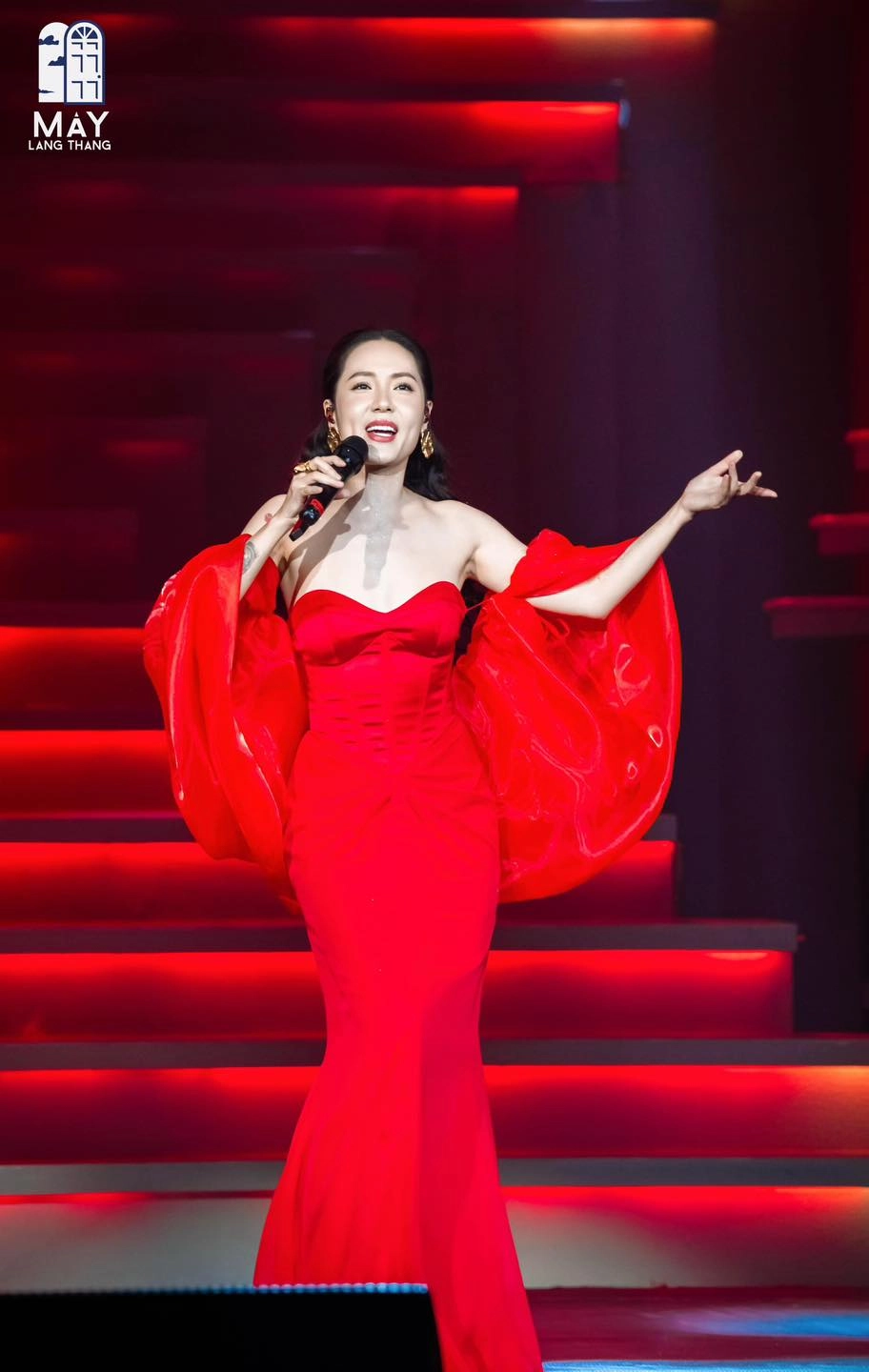 Ca sĩ Phương Linh hồi trẻ và nhan sắc ngọt ngào thời Sao Mai