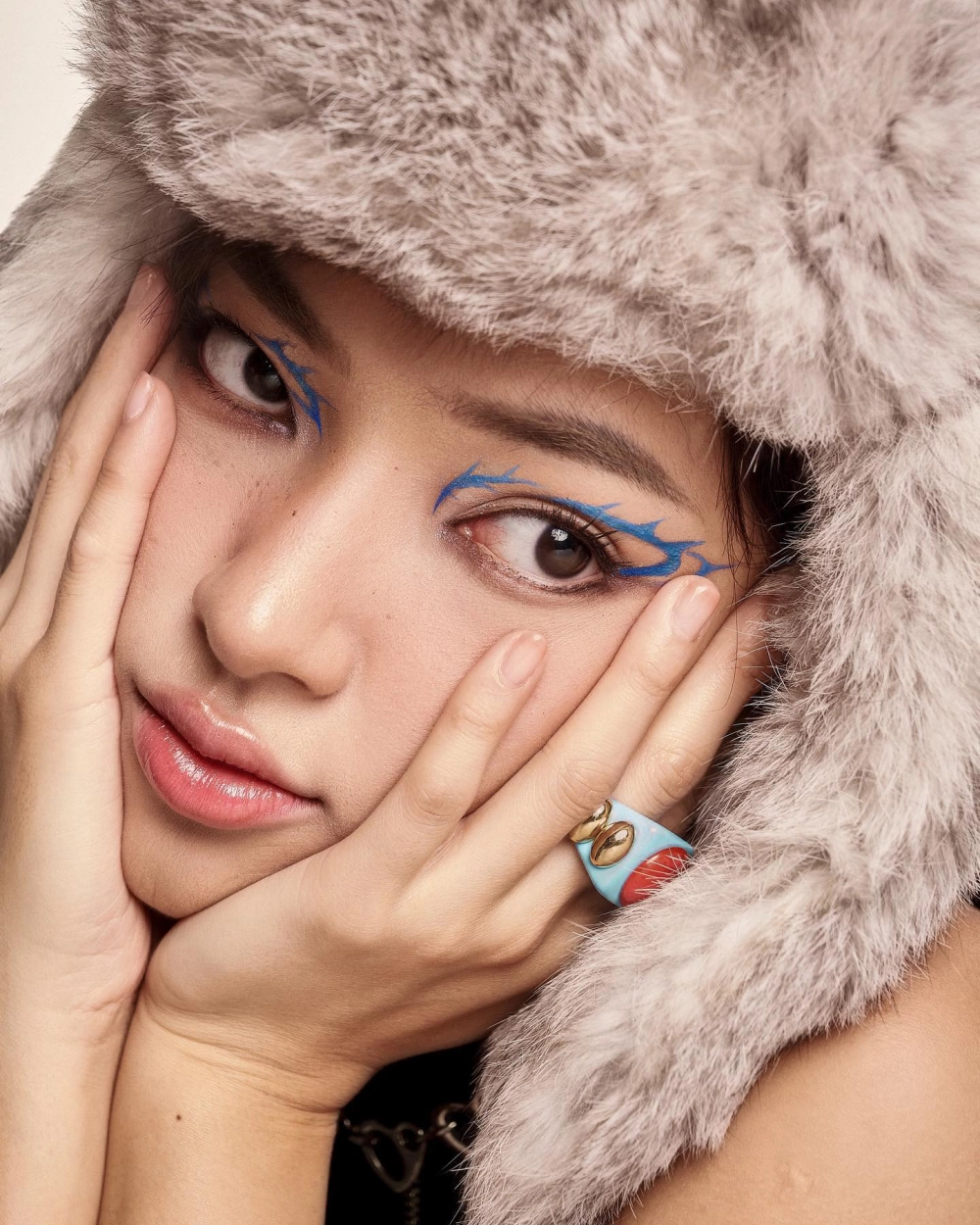 Châu Bùi official các tài khoản chính thức trên mạng xã hội