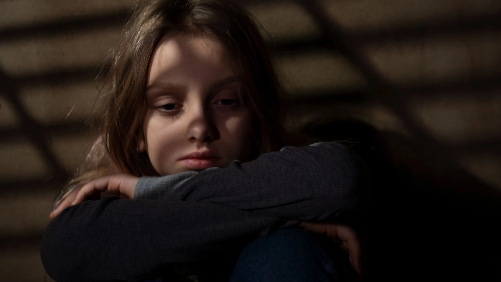 Ảnh cô gái buồn đầy cảm xúc và tâm trạng