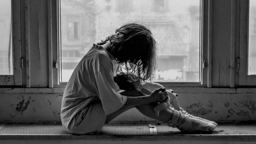 Ảnh con gái thất tình buồn bã và đầy tâm trạng