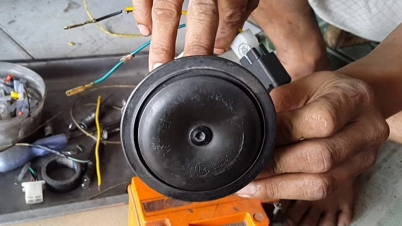 Nguyên nhân khiến còi xe máy không kêu