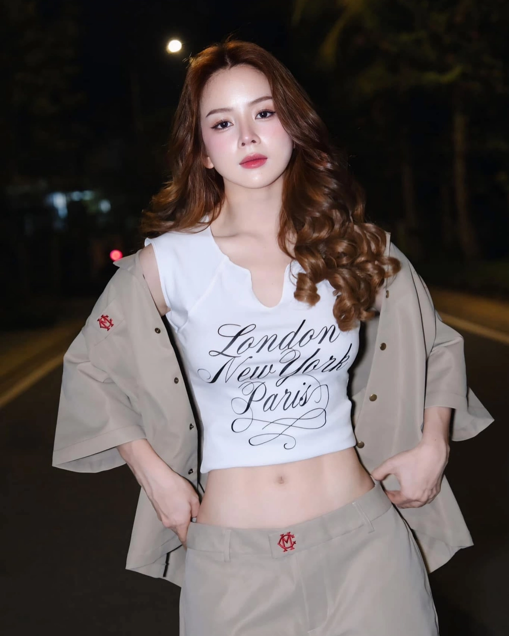 DJ Mie phẫu thuật thẩm mỹ và màn lột xác nhan sắc ngoạn mục