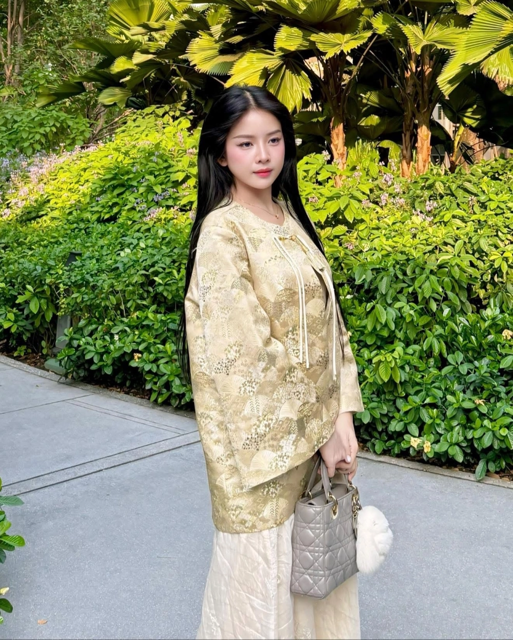 DJ Mie remix và những bản nhạc vinahouse sôi động, bắt tai