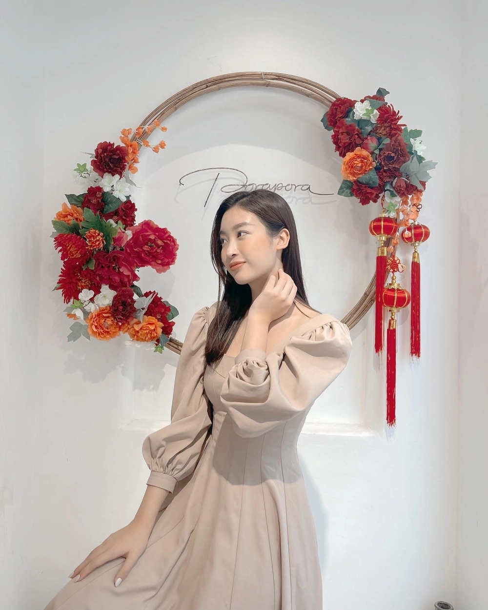 Hoa hậu Đỗ Thuỳ Linh tươi sáng và đáng yêu