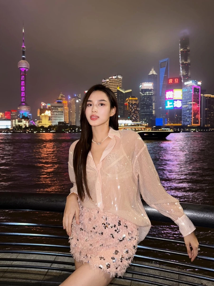 Đỗ Hà hoa hậu và cuộc sống sau khi tốt nghiệp Đại học Kinh tế Quốc dân