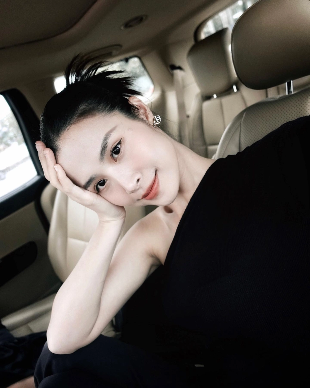 Tin tức về Đông Nhi và cuộc sống viên mãn bên Ông Cao Thắng và bé Winnie