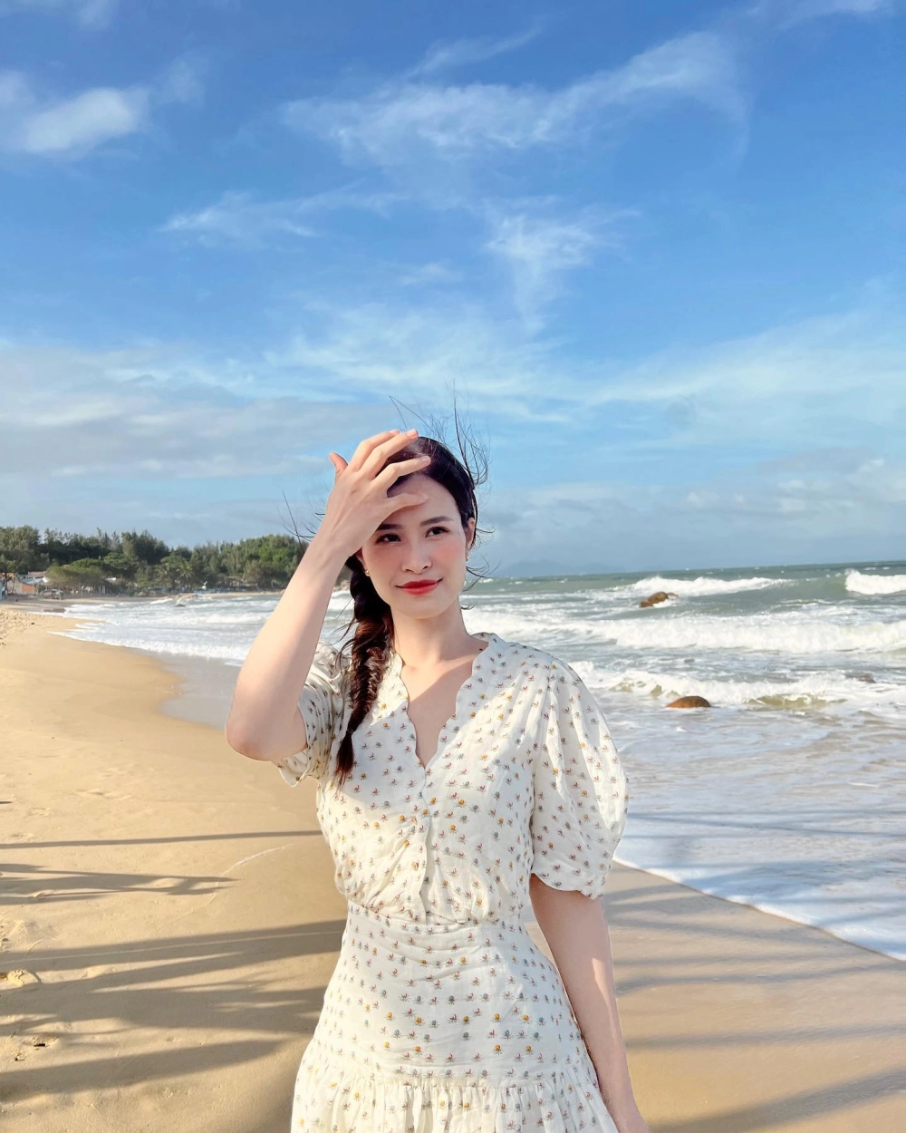 Bối rối Đông Nhi ca khúc teen-pop huyền thoại của thế hệ 9x