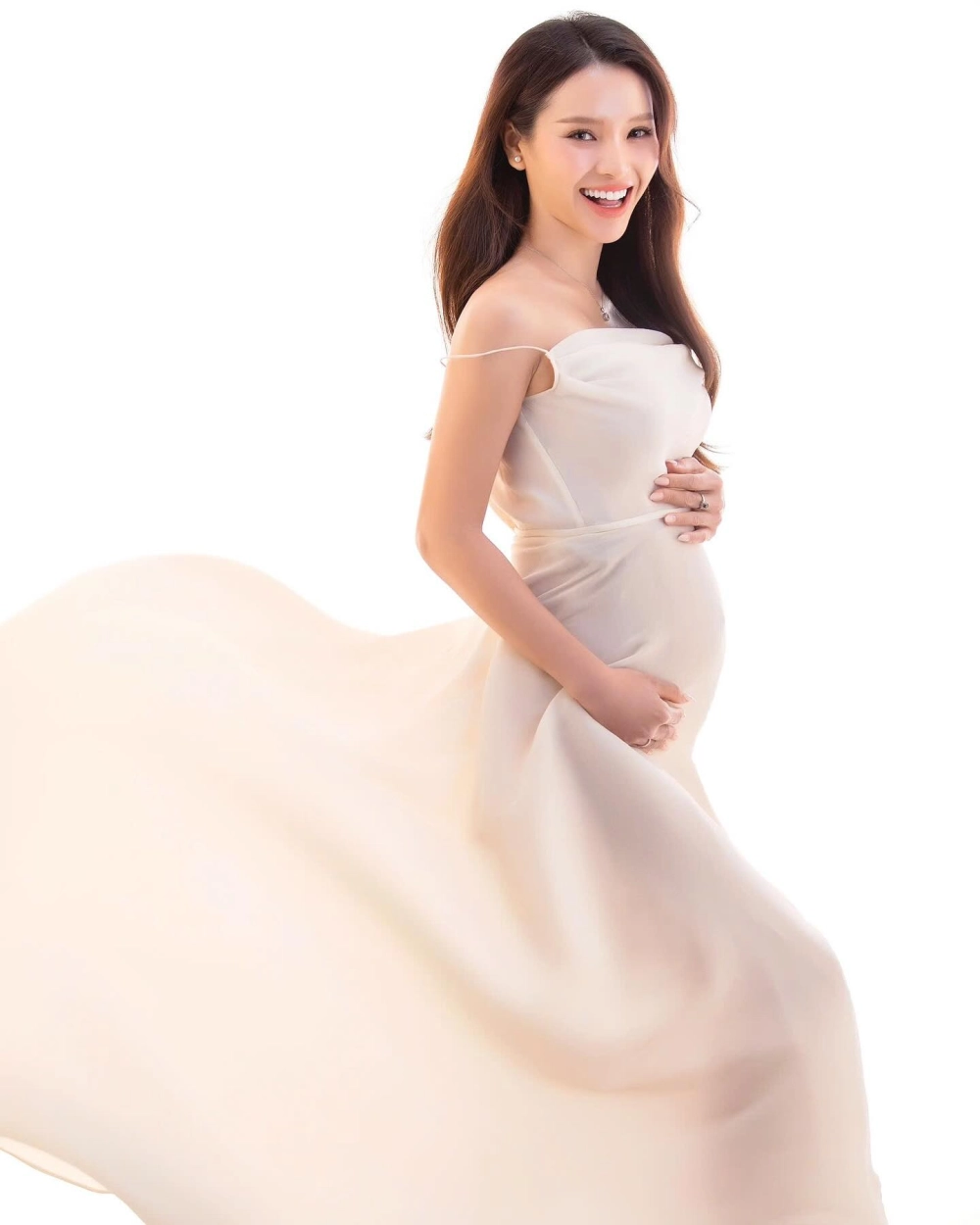 Phương Trinh Jolie ngày xưa và hành trình lột xác về nhan sắc và phong cách