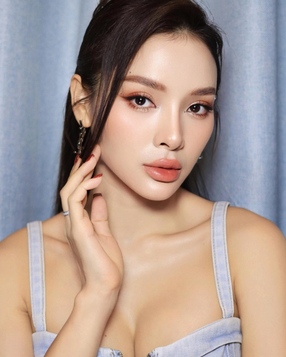 Phương Trinh Jolie ngày sinh và những thông tin tiểu sử chi tiết